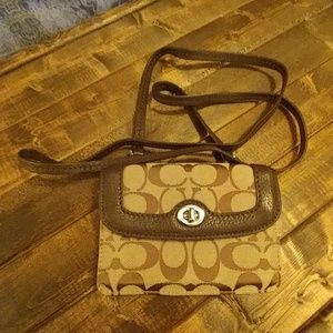 Coach Wallet w/shoulder strap